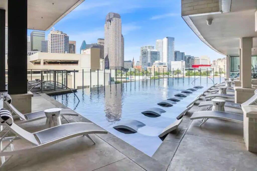 Goodluxcharm Luxury 2B2B In Deep Ellum Rftp Pool Apartment Dallas Exterior photo
